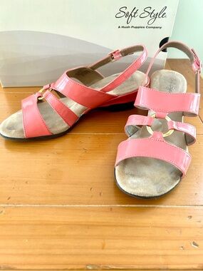 Hush Puppies Soft Style Coral Pink Patent Slingback Wedge Sandals 8M